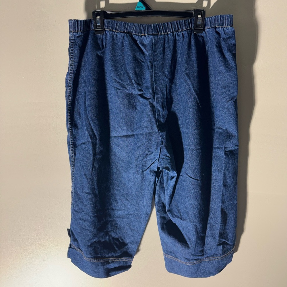 Chambray Denim Pull-On Shorts Women’s Approx Size 16 Elastic Waist Casual - Picture 4 of 4